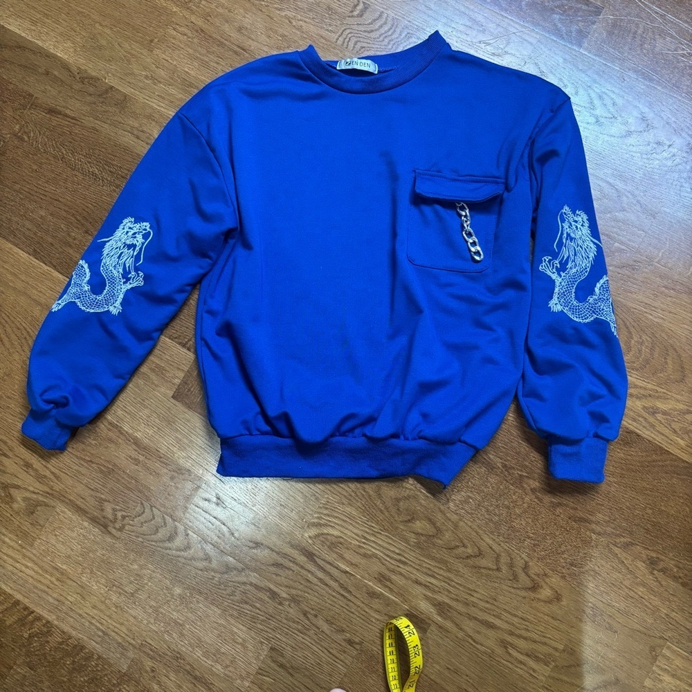 Blue Dragon Embroidered unisex Sweater size medium chain detailing